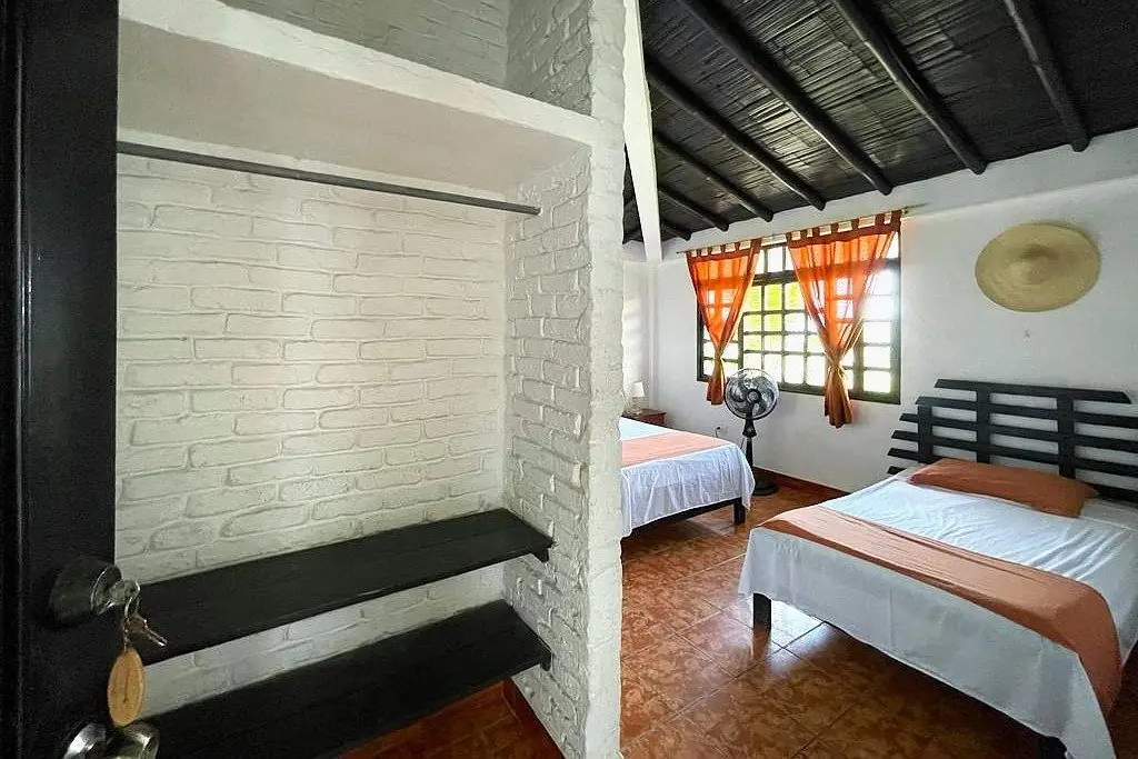 Mango Room — photo 4, Sundown Beach Hotel, Canoa, Ecuador