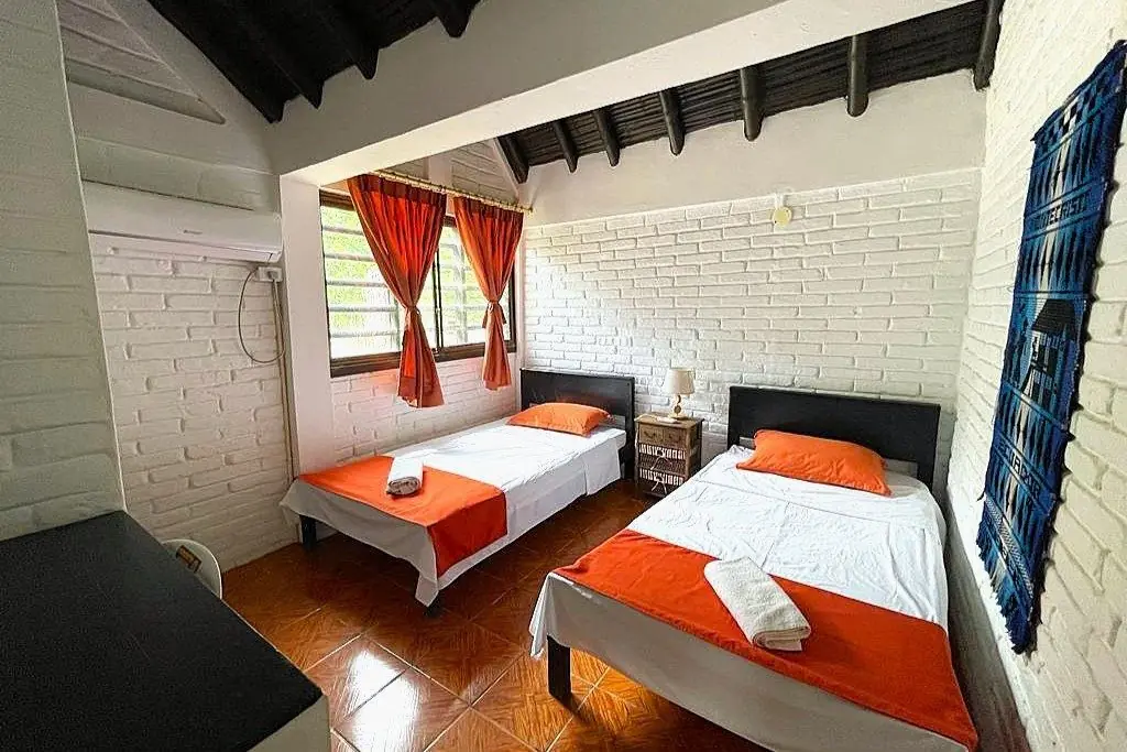Maracuyá Suite — photo 2, Sundown Beach Hotel, Canoa, Ecuador